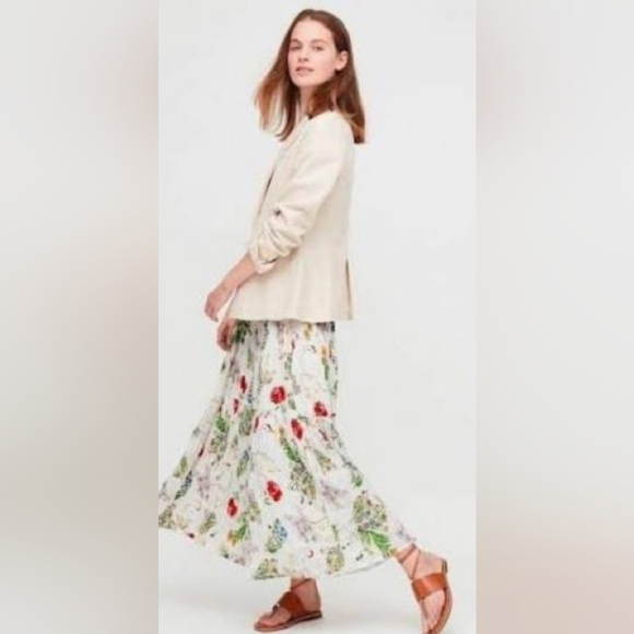 Ines De La Fressange Dresses & Skirts - Ines De La Fressange Chic Floral Goose A-Line Skirt in White Size XS